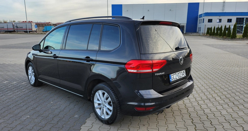 Volkswagen Touran cena 59400 przebieg: 260018, rok produkcji 2017 z Czarne małe 667